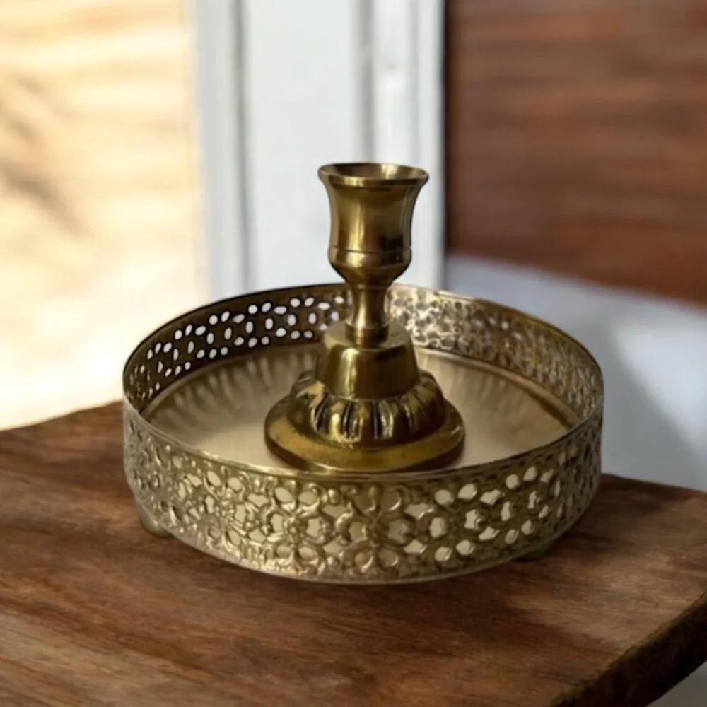 Vintage filigree candleholder with tray and feet